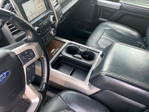 Used 2017 Ford F250 Platinum w/ FX4 Off-Road Package AWD/4WD image 15