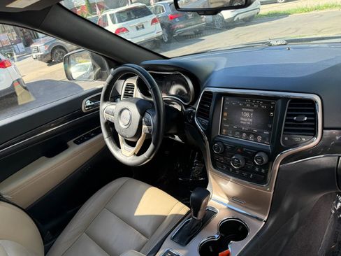 Used 2016 Jeep Grand Cherokee Limited 75th Anniversary AWD/4WD image 15