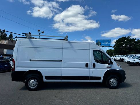 Used 2021 RAM ProMaster 2500 FWD image 8