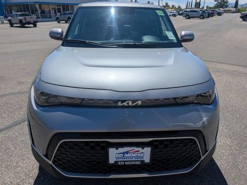 Used 2025 Kia Soul LX w/ LX Technology Package FWD image 8