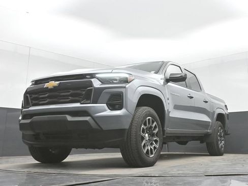 Used 2024 Chevrolet Colorado LT w/ LT Convenience Package III AWD/4WD image 41