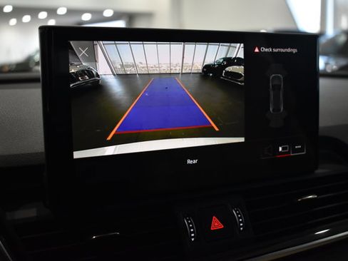 Used 2023 Audi Q5 2.0T Premium w/ Convenience Package image 19