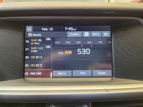 Used 2018 Kia Optima LX FWD image 25