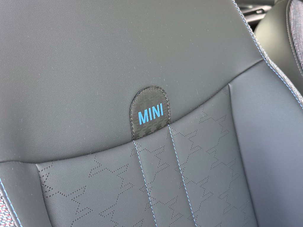 Used 2025 MINI Cooper S FWD image 14