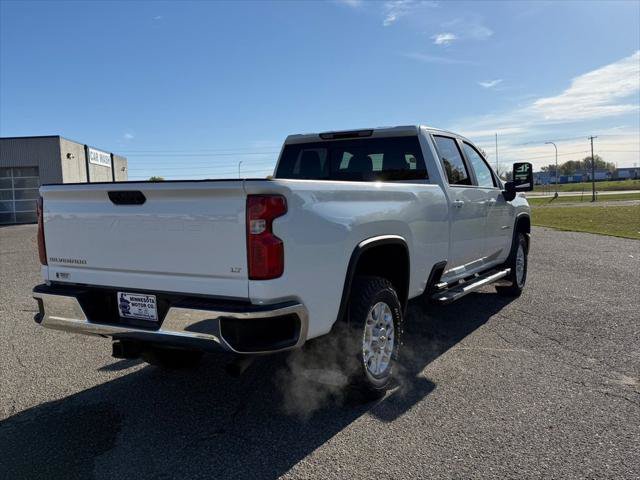 Used 2024 Chevrolet Silverado 3500 LT w/ Convenience Package AWD/4WD image 4