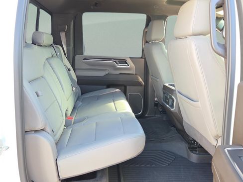 Used 2024 Chevrolet Silverado 2500 LTZ w/ LTZ Plus Package image 18