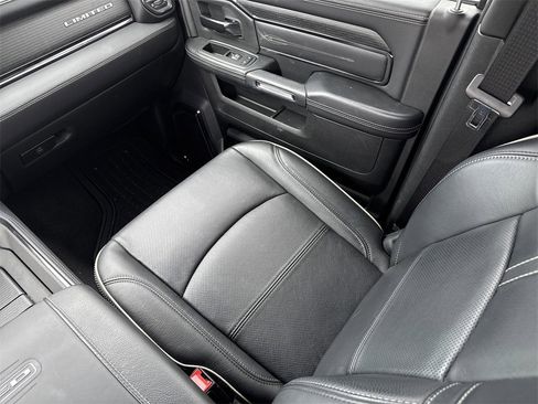 Used 2024 RAM 2500 Limited image 28