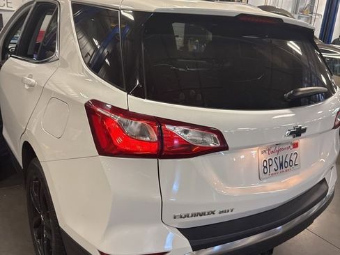 Used 2020 Chevrolet Equinox LT w/ Sport Edition FWD image 3