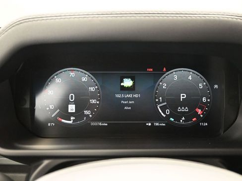 New 2026 Land Rover Defender 110 S AWD/4WD image 16