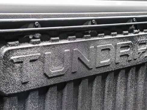 Used 2024 Toyota Tundra Limited AWD/4WD image 30