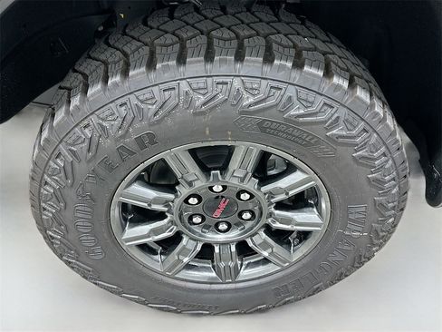 New 2026 GMC Sierra 1500 AT4X image 33