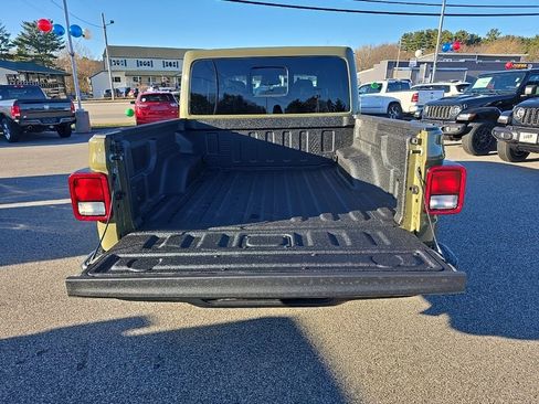New 2026 Jeep Gladiator Sport image 14