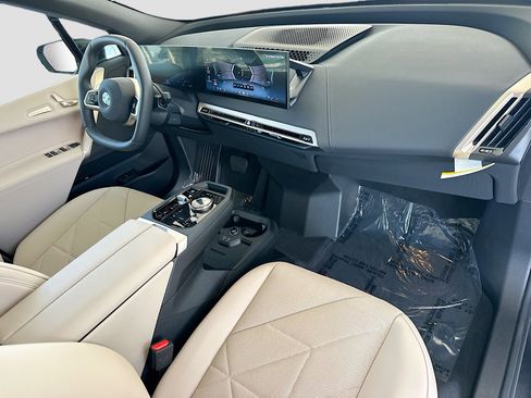 New 2026 BMW iX xDrive45 image 24