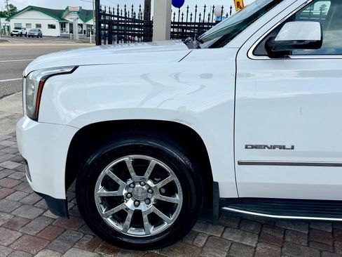 Used 2020 GMC Yukon Denali AWD/4WD image 14