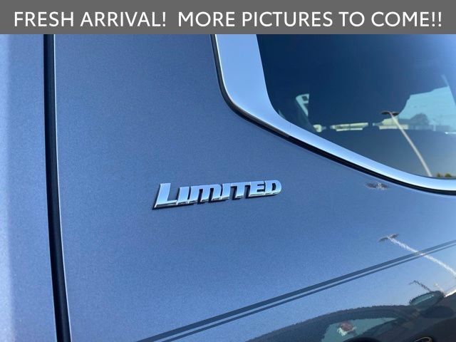 Used 2023 Toyota Tundra Limited w/ TRD Off-Road Package AWD/4WD image 9