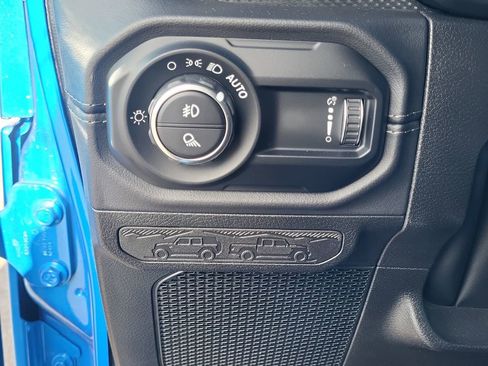 Used 2025 Jeep Gladiator Rubicon image 29