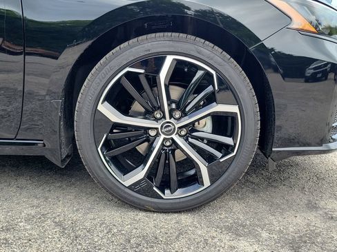 New 2026 Nissan Altima 2.5 SR w/ SR Premium Package FWD image 9