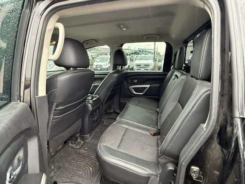 Used 2017 Nissan Titan PRO-4X image 17