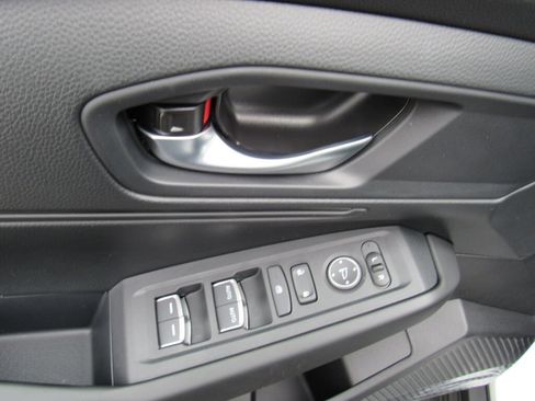 Used 2024 Honda Accord LX image 7