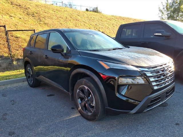 Used 2025 Nissan Rogue SV FWD image 10