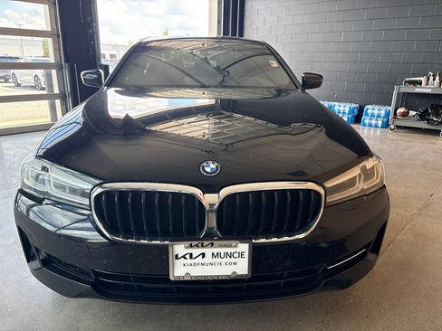 Used 2023 BMW 530e xDrive AWD/4WD image 4