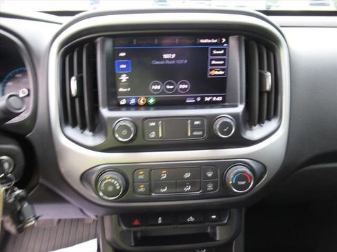 Used 2019 Chevrolet Colorado LT w/ LT Convenience Package AWD/4WD image 27