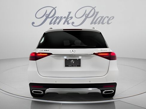 Certified 2025 Mercedes-Benz GLE 450 4MATIC image 6