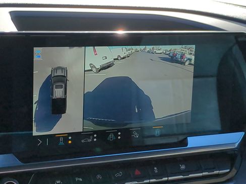 Used 2023 Chevrolet Silverado 1500 High Country w/ High Country Premium Package image 25