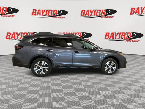 Used 2022 Subaru Outback Touring AWD/4WD image 9