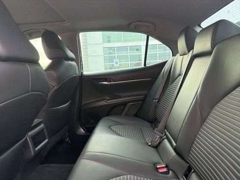 Used 2022 Toyota Camry SE w/ Cold Weather Package AWD/4WD image 9