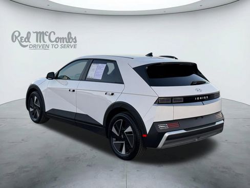 Used 2025 Hyundai Ioniq 5 SE image 3