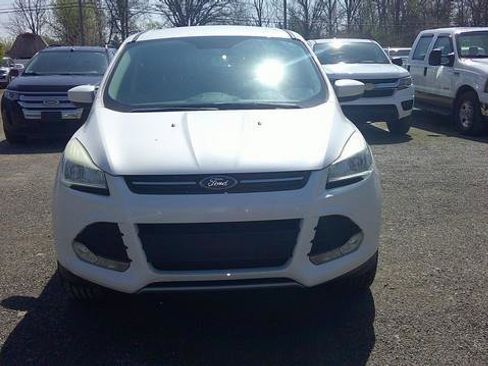 Used 2013 Ford Escape SE image 2
