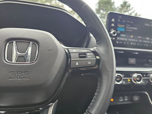 Used 2025 Honda CR-V EX-L image 32