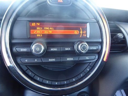 Used 2016 MINI Cooper 2-Door Hardtop image 10