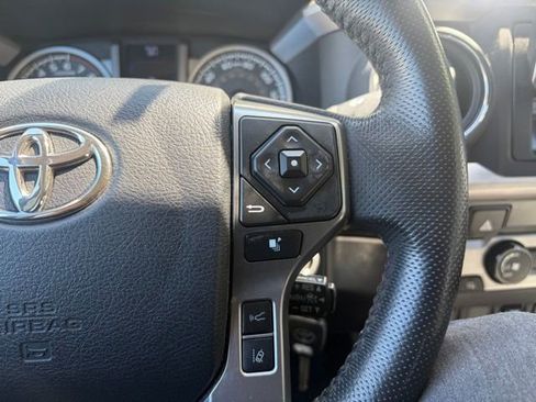 Used 2019 Toyota Tacoma SR5 RWD image 34