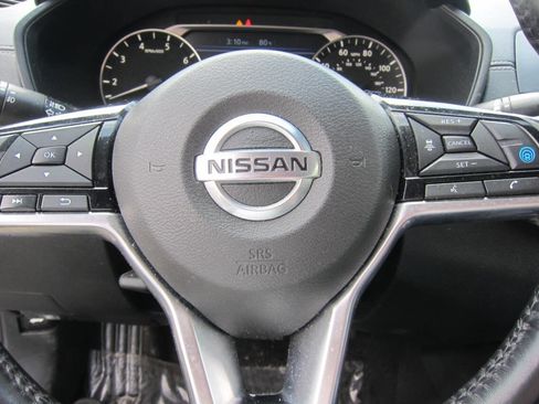 Used 2019 Nissan Altima 2.5 SV image 13
