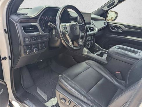 Used 2021 Chevrolet Suburban Z71 w/ Z71 Signature Package AWD/4WD image 10