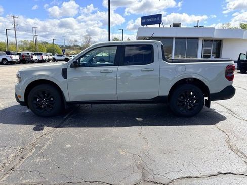 Used 2024 Ford Maverick Lariat w/ Black Appearance Package AWD/4WD image 8