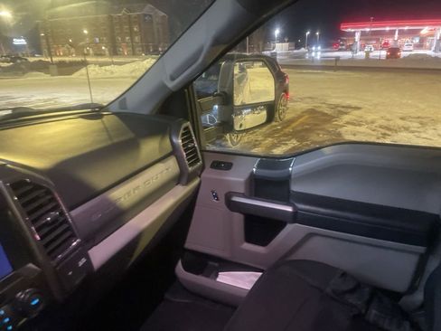 Used 2021 Ford F250 XLT image 24