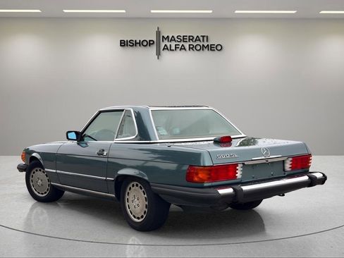 Used 1987 Mercedes-Benz 560 SL image 3