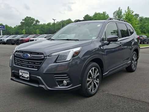 Certified 2023 Subaru Forester Limited AWD/4WD image 3