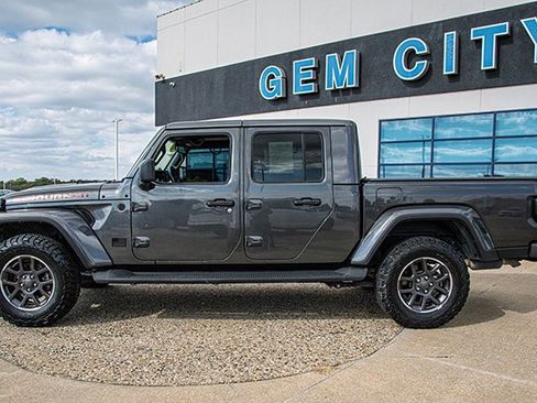 Used 2021 Jeep Gladiator Overland w/ Popular Equipment Package image 2