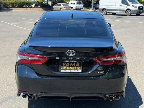 Used 2024 Toyota Camry XSE FWD image 4