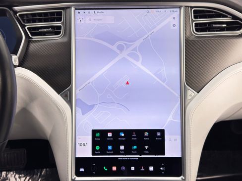 Used 2017 Tesla Model S 90D image 23