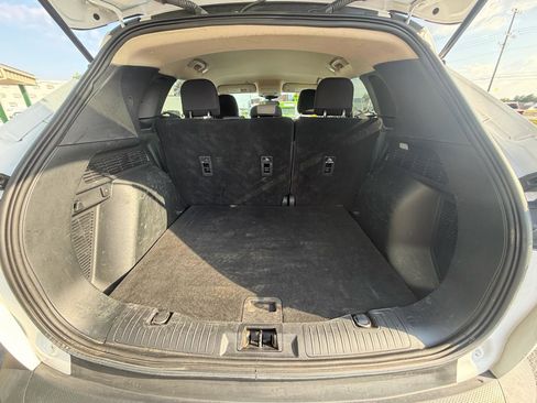 Used 2020 Ford Escape SE image 12