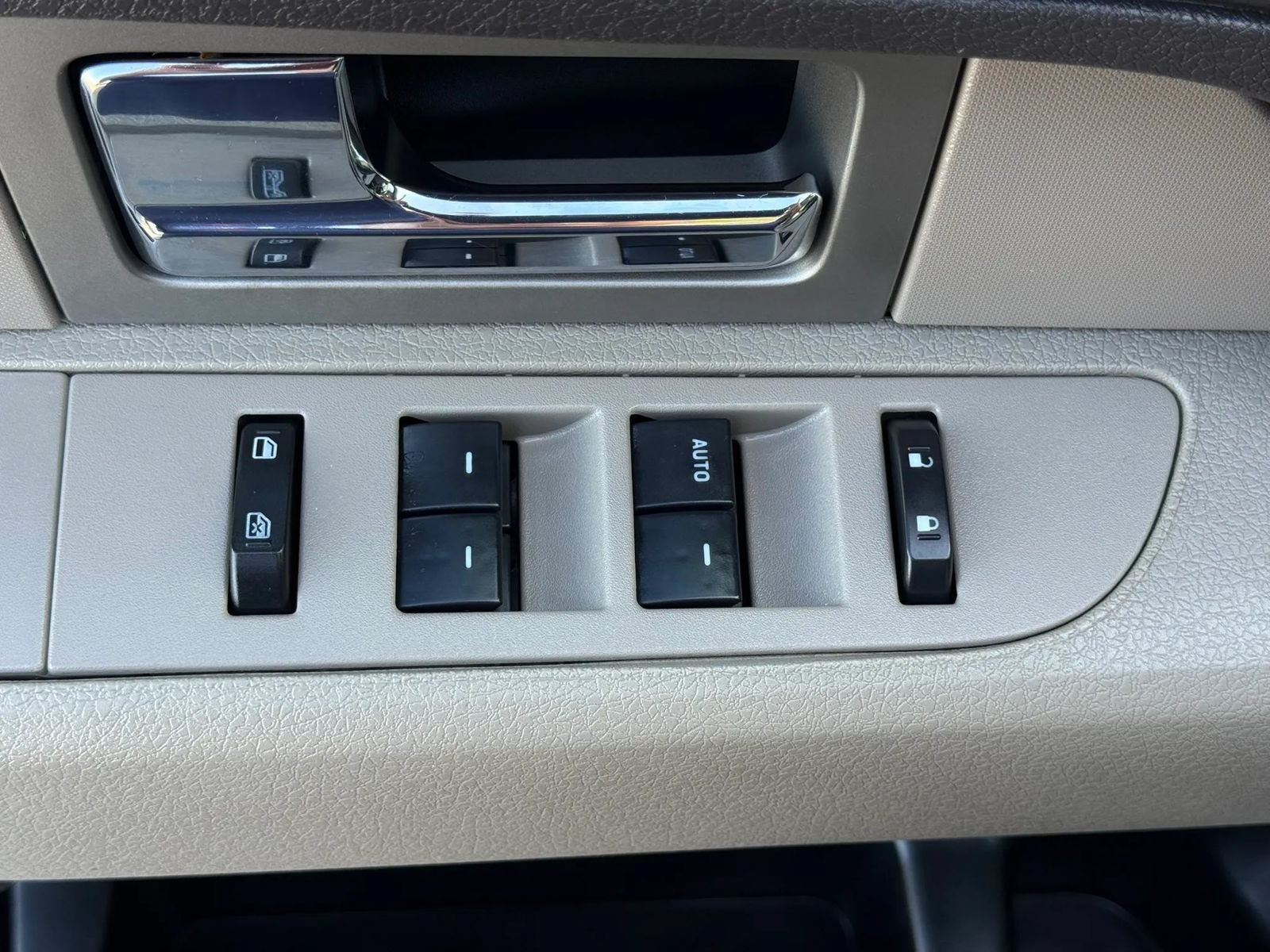 Used 2010 Ford F150 XLT RWD image 14