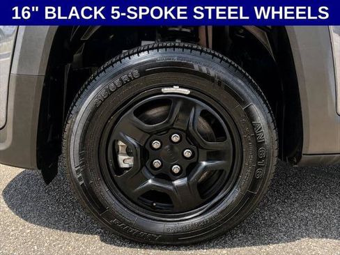 Certified 2022 Jeep Renegade Sport AWD/4WD image 5