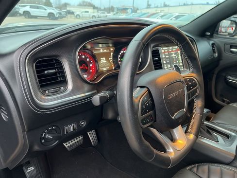 Used 2021 Dodge Charger SRT Hellcat image 12