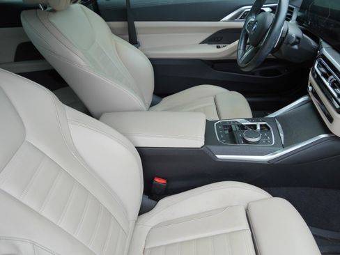 Used 2024 BMW 430i Convertible w/ M Sport Package image 12