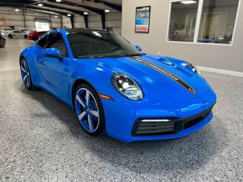 Used 2022 Porsche 911 Carrera RWD image 13